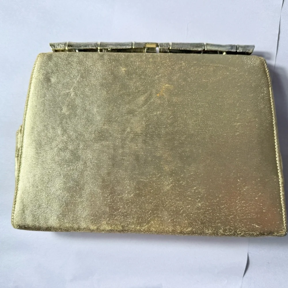 Elegant Gold Women's Gloves‎ and Clutch Set 1960's Era.